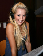 Ashley Tisdale : ashley_tisdale_1199569118.jpg