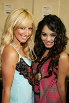 Ashley Tisdale : ashley_tisdale_1201023289.jpg