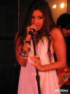 Ashley Tisdale : ashley_tisdale_1248468705.jpg