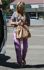 Ashley Tisdale : ashley_tisdale_1253846430.jpg