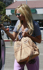 Ashley Tisdale : ashley_tisdale_1253846434.jpg