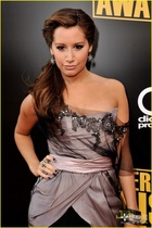 Ashley Tisdale : ashley_tisdale_1254472579.jpg