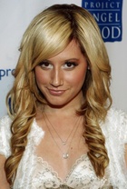 Ashley Tisdale : ashley_tisdale_1254472616.jpg