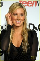 Ashley Tisdale : ashley_tisdale_1255646051.jpg