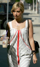 Ashley Tisdale : ashley_tisdale_1255889683.jpg