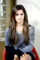 Ashley Tisdale : ashley_tisdale_1256224531.jpg