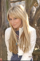 Ashley Tisdale : ashley_tisdale_1258522957.jpg