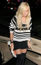 Ashley Tisdale : ashley_tisdale_1261330677.jpg