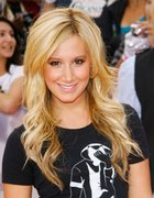 Ashley Tisdale : ashley_tisdale_1262413186.jpg