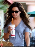 Ashley Tisdale : ashley_tisdale_1262734532.jpg