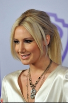 Ashley Tisdale : ashley_tisdale_1263960572.jpg