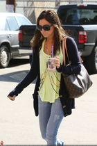 Ashley Tisdale : ashley_tisdale_1272137420.jpg