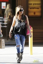 Ashley Tisdale : ashley_tisdale_1273278078.jpg