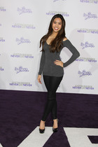 Ashley Argota : ashley-argota-1370794293.jpg