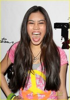 Ashley Argota : ashleyargota_1284241218.jpg