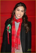 Ashley Argota : ashleyargota_1291567231.jpg