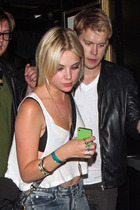 Ashley Benson : TI4U1381527760.jpg