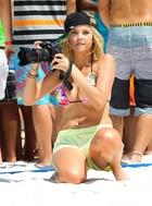 Ashley Benson : ashley-benson-1414427899.jpg