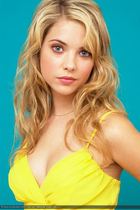 Ashley Benson : ashleybenson_1285030452.jpg