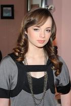 Ashley Rickards : ashley-rickards-1364578526.jpg