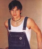 Ashton Kutcher : 993_931831001_L.jpg