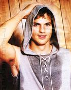 Ashton Kutcher : TI4U_u1137381741.jpg