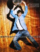 Ashton Kutcher : TI4U_u1137381750.jpg