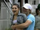 Ashton Kutcher : TI4U_u1298512095.jpg