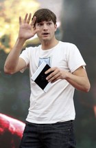 Ashton Kutcher : ashton-kutcher-1380577851.jpg