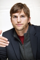 Ashton Kutcher : ashton-kutcher-1380578147.jpg