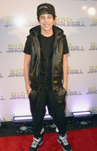 Austin Mahone : austin-mahone-1380679060.jpg