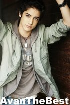 Avan Jogia : avan-jogia-1335204644.jpg