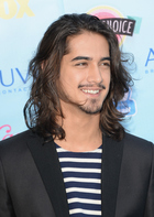 Avan Jogia : avan-jogia-1392909103.jpg