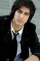 Avan Jogia : avanjogia_1244656508.jpg