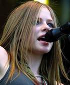 Avril Lavigne : TI4U_u1138645302.jpg