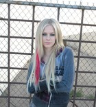 Avril Lavigne : avril-lavigne-1319918420.jpg