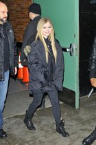 Avril Lavigne : avril-lavigne-1322069532.jpg