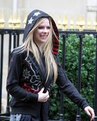 Avril Lavigne : avril-lavigne-1331052624.jpg