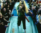 Avril Lavigne : avril-lavigne-1337370152.jpg
