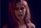 Avril Lavigne : avril-lavigne-1337376011.jpg