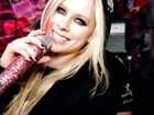 Avril Lavigne : avril-lavigne-1337390137.jpg