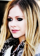 Avril Lavigne : avril-lavigne-1385923601.jpg