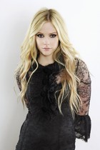 Avril Lavigne : avril-lavigne-1396794024.jpg