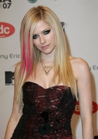 Avril Lavigne : avril-lavigne-1412816321.jpg
