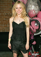Avril Lavigne : avril-lavigne-1412816355.jpg