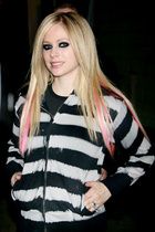 Avril Lavigne : avril-lavigne-1415469454.jpg