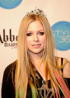 Avril Lavigne : avril-lavigne-1415919886.jpg