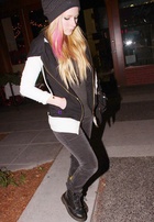 Avril Lavigne : avril-lavigne-1424537838.jpg