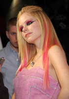 Avril Lavigne : avril-lavigne-1427218516.jpg