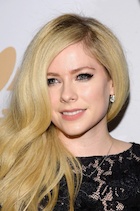 Avril Lavigne : avril-lavigne-1455688592.jpg